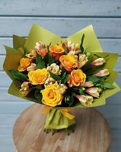Букет цветов из:  Альстромерии и Розы в Яндаре