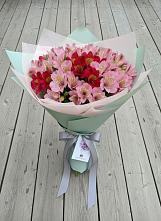 Букет цветов из:  Альстромерии в Яндаре