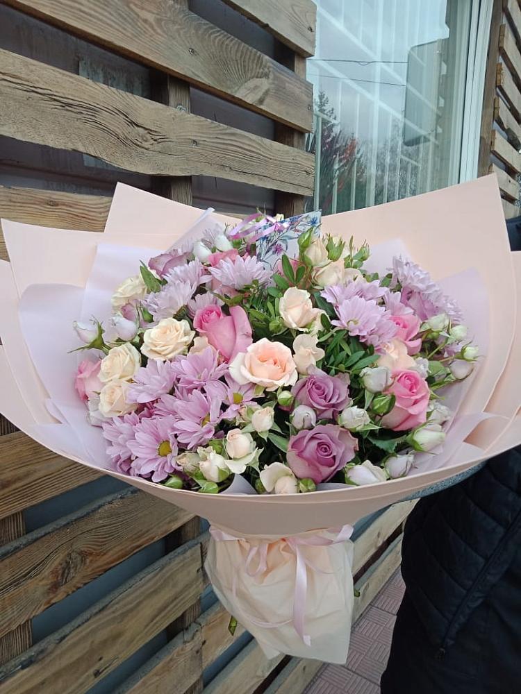 Букет цветов из: Розы и Хризантемы в Яндаре