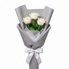 Букет 3 белые розы в Яндаре
