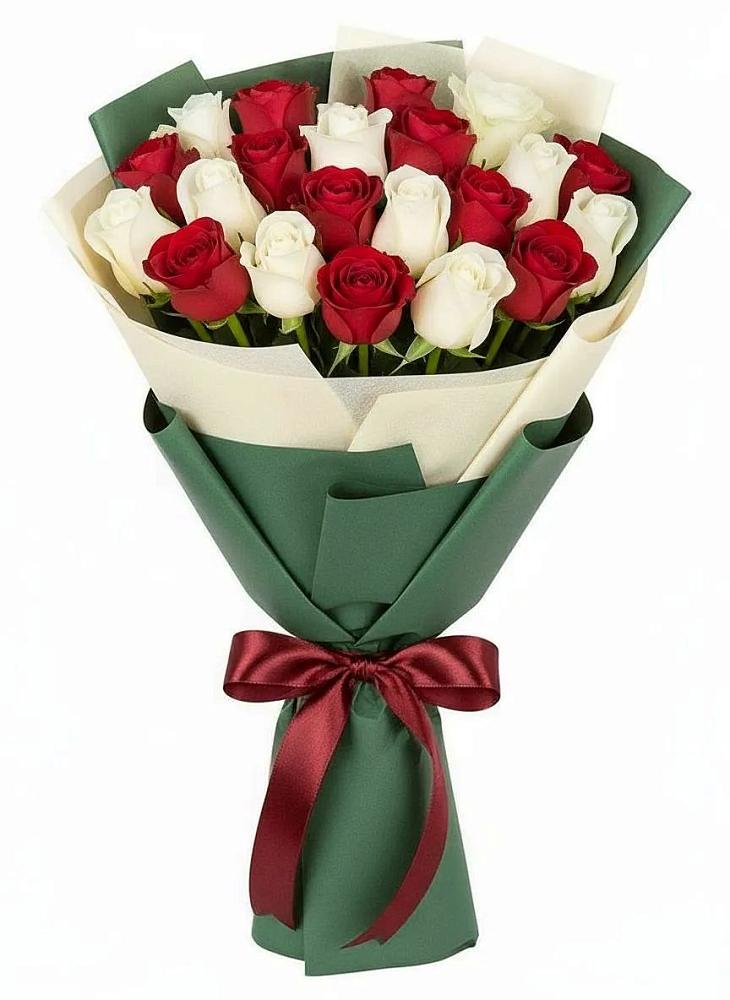 Букет Микс из красных и белых роз в Яндаре