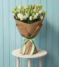 Букет цветов из:  Лизиантусы в Яндаре