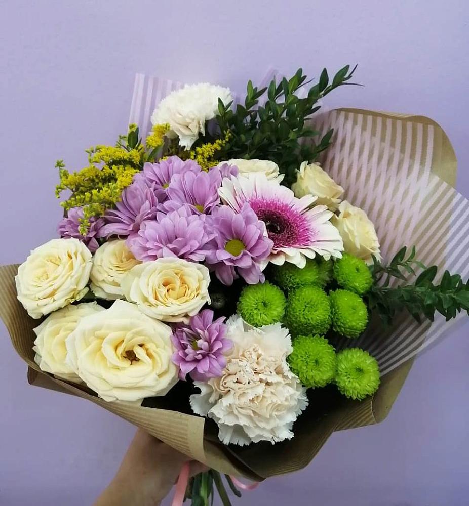 Букет цветов из: Хризантемы, Розы, Гвоздики и Герберы в Яндаре