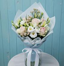 Букет цветов из:  Розы и Лизиантусы #REPLACE_PRED# Яндаре