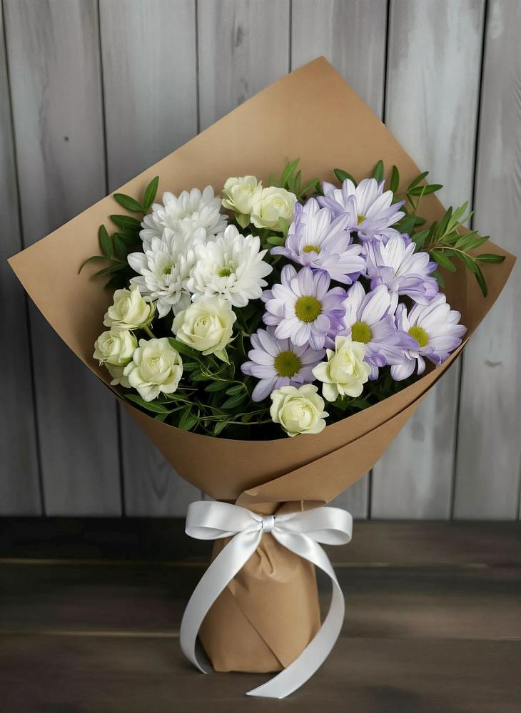 Букет цветов из: Хризантемы и Розы в Яндаре