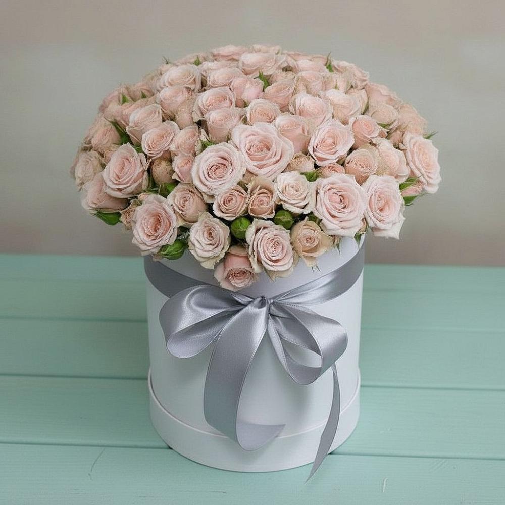 Цветочная композиция из Розы в шляпной коробке в Яндаре